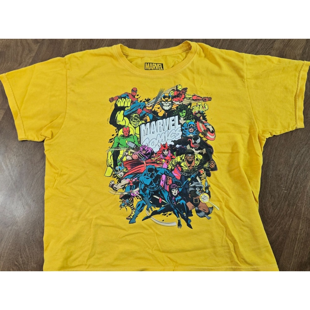 Marvel Comics Graphic Shirt Youth Size Medium 10-12 Avengers Super‎ Heros Yellow